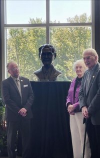 Honoring Legacy: Dr. Thom Gelardi's Sculptured Tribute Unveiled at Sherman Honoring Legacy: Dr. Thom Gelardi's Sculptured Tribute Unveiled at Sherman